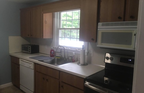 East Falmouth House | Enjoy Yourself at Great Harbors Updated Ranch