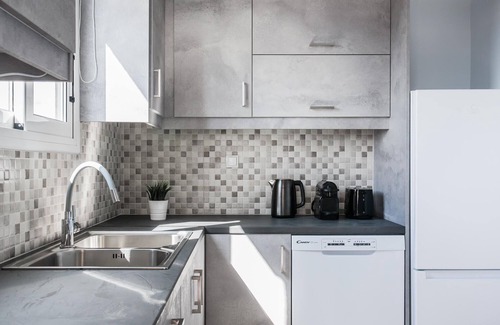 Marousi Condo | Enjoyable 2BR Apartment in Marousi