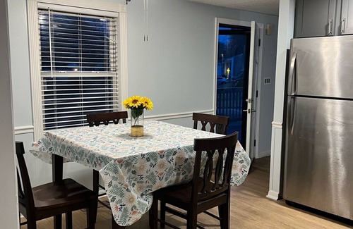Edgewood House | Enjoyable 4-bedroom house can stay 6. 1 Qn bed is Air Matt. Parking up to 4 cars