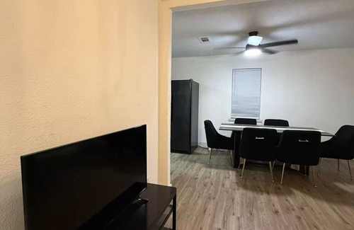 Sugar Land House | Enjoyable pet friendly house in Sugar Land