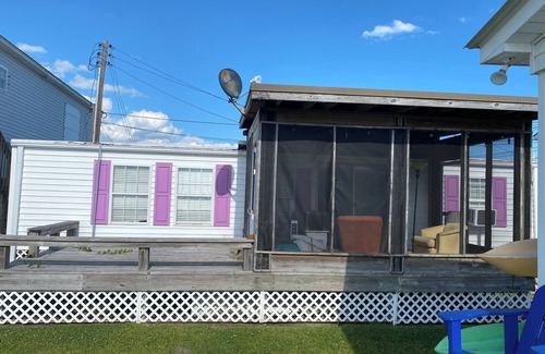 Atlantic Beach House | Enjoyable Sound View Mobile Home with AC in Atlantic Beach