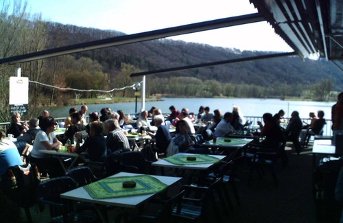 Kinding House | Enjoyment of nature: Holiday house Kratzmühlsee am Wald, sunny, with panoramic view, swimming lake
