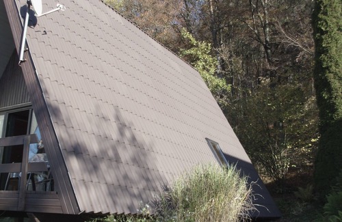 Kinding House | Enjoyment of nature: Holiday house Kratzmühlsee am Wald, sunny, with panoramic view, swimming lake