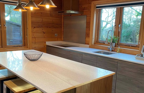Great Ayton Cottage | Enlighten Lodge 8 Great Ayton Yorkshire - sleeps 6 guests in 3 bedrooms