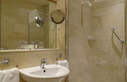Newcastle Hotel | Enniskeen Country House Hotel