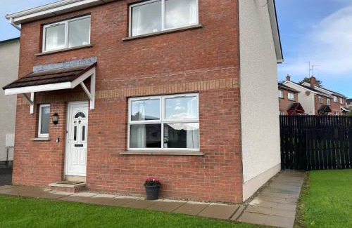 Enniskillen House | Enniskillen House (6 person house)