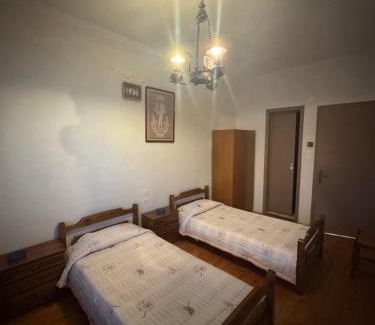 Dispilio House | Enoikiazomena Domatia Lazaros