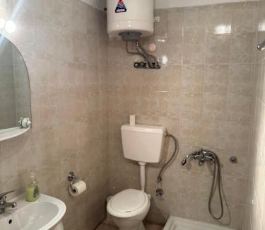 Dispilio House | Enoikiazomena Domatia Lazaros