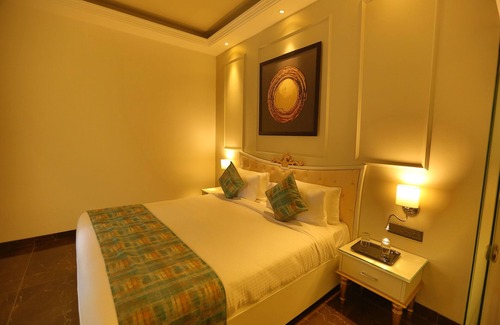 Rau Hotel | Enrise by Sayaji Rau