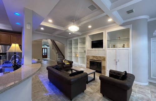 Uptown House | Enspaizo