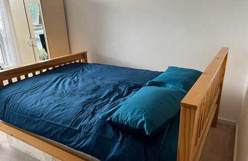Whittington House | Ensuit Double Room in London, Colindale