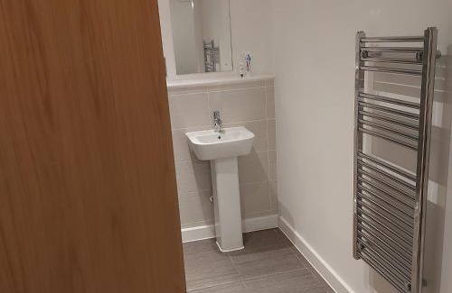 Warrington Apartment | Ensuite Double Bedroom, Live in landlord