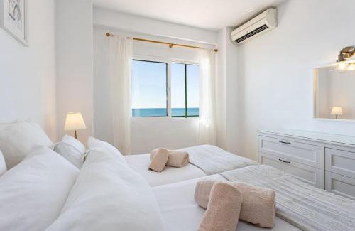 Torreblanca Apartment | Ensuite Mediterranean Sea Front
