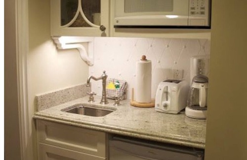 Boulder City Resort | Ensuite Private Entrance NO Cleaning Fees!nthis is not a STR