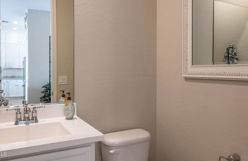 Boulder City Resort | Ensuite Private Entrance NO Cleaning Fees!nthis is not a STR