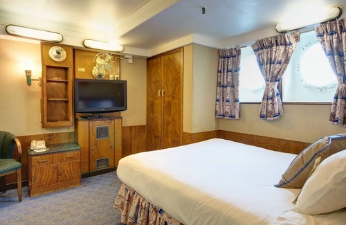 Harbor Hotel | Ensuring a Very Comfortable & Memorable Stay! Close to Promenade, Long Beach