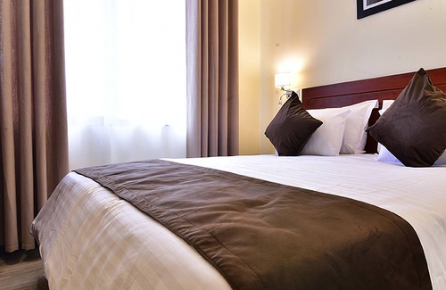 Entebbe Apartment | Entebbe Stay 3 bedroom Apartment with Swimming pool