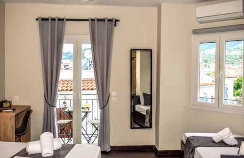 Skiathos Hotel | Entelia