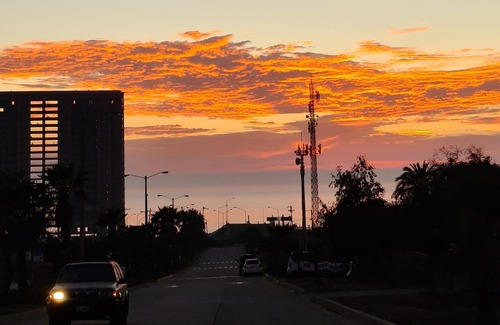 La Joya House | Entertainers Delight Amazing Sunsets