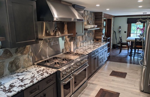 New Fairfield House | Entertainers Dream, Candlewood Lake, Hot Tub,Disco,Theatre,Music studio.more!