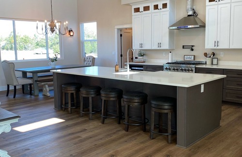Winona House | Entertainment for Large Groups. Check it out! Too much to list. Can’t beat it!