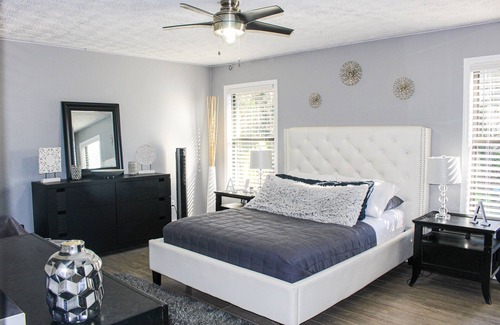 Marietta Bed & Breakfast | Entertainment Paradise Retreat Relaxation Stay!
