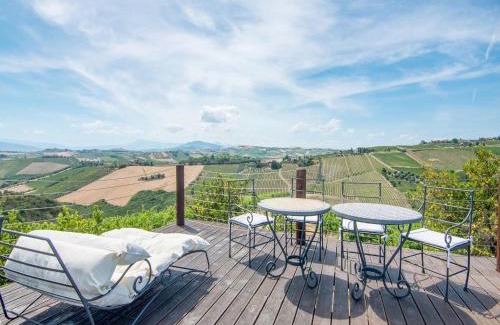San Savino Apartment | Enticing Apartment in Ascoli Piceno with Swimming Pool