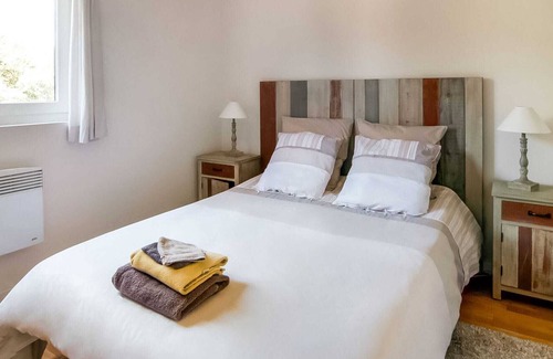 Viroinval House | Enticing Holiday Home in Treignes near Forest