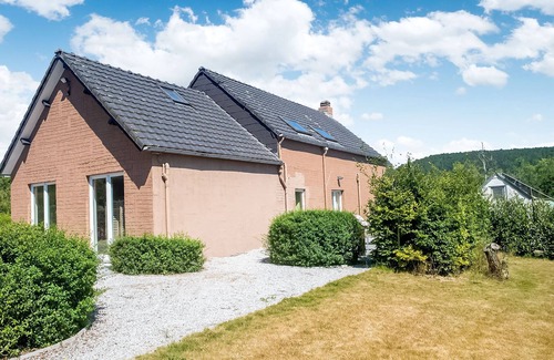Viroinval House | Enticing Holiday Home in Treignes near Forest