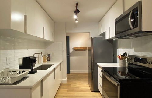 Waterloo Apartment | ENTIRE 1 BEDROOM APARTMENT by UW RESEARCH PARK