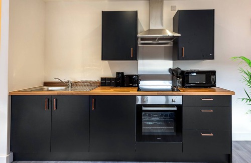 Bradford Apartment | Entire 1 bedroom apartment near Bradford