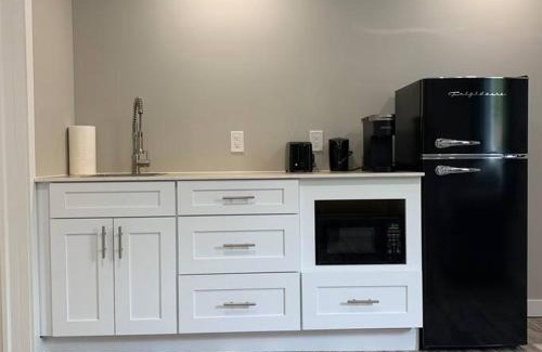 Waterloo Apartment | ENTIRE 1 BEDROOM APARTMENT DOWNTOWN - u4