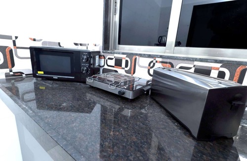 Andheri East Apartment | Entire 1 BHK Apartment