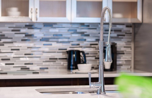 Waterloo Apartment | ENTIRE 2 BEDROOM APARTMENT UPTOWN WATERLOO