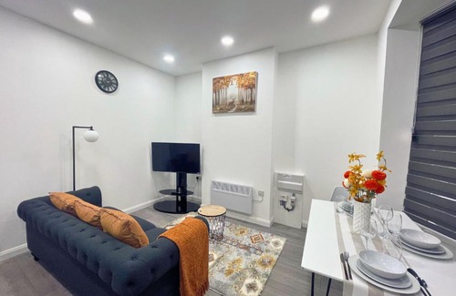 Thorpe Satchville Apartment | Entire 2 Bedroom Flat Leicester DMU - LT Flat 2