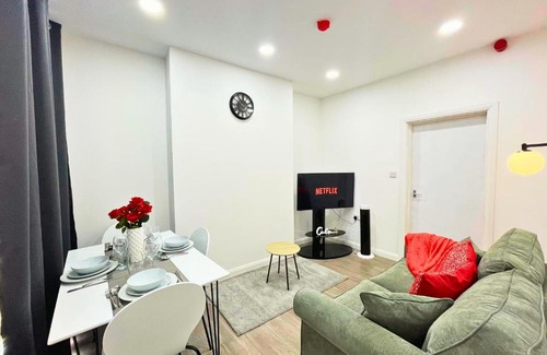 Thorpe Satchville Apartment | Entire 2 Bedroom Flat Leicester DMU - LT Flat 2