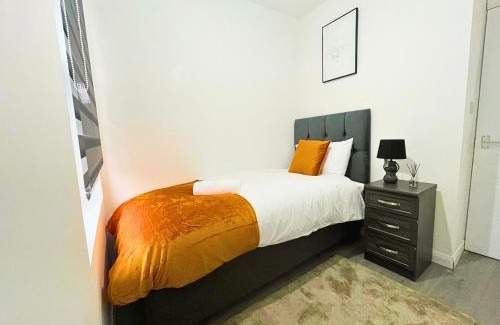 Thorpe Satchville Apartment | Entire 2 Bedroom Flat Leicester DMU - LT Flat 2