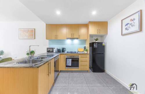 Wolli Creek Apartment | Entire 2 bedroom in the heart of Wolli Creek
