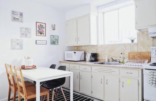 Cote-Saint-Paul Apartment | Entire 2-BR Cozy Monthly stay Green Line near DT