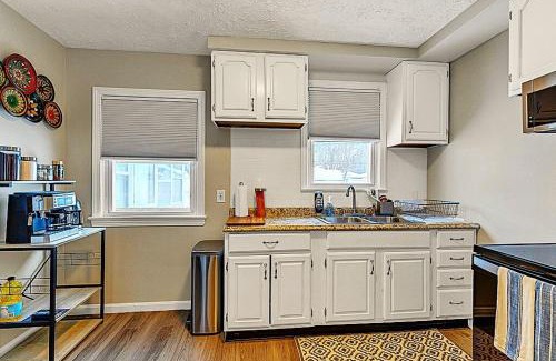 South Euclid House | Entire 3 bed home in South Euclid w ac