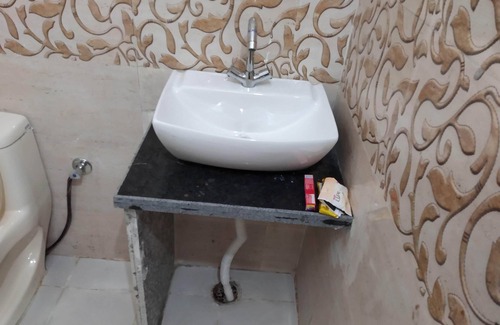 Vaishali Apartment | Entire 3-bedroom apartment near Vaishali Metro Station