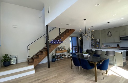 Highland House | Entire 3 Bedroom Home + Peloton in Central Austin