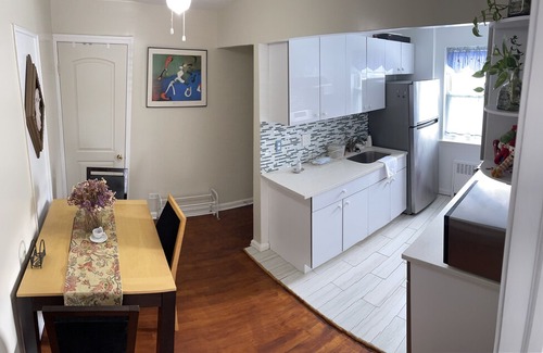 Queens House | Entire 3 bedrooms+Parking 公寓独立3卧室浴室和厨房+停车场近法拉盛花园独立