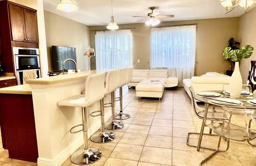 Oviedo House | Entire 3Bedroom 2.5 Bathroom Home