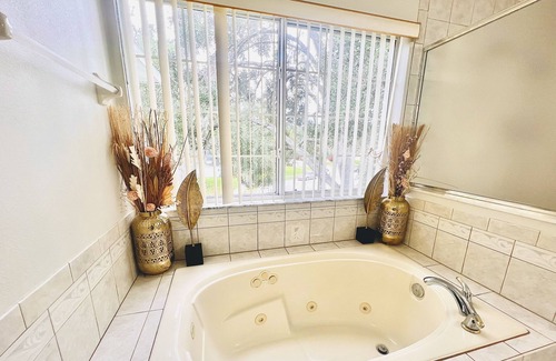 Ocoee House | Entire 3BR House-Families-Disney 30 mins Away-Golf-Park-West Orange Trail