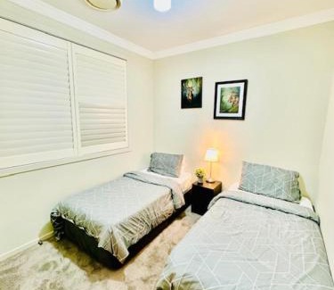 Middleton Grange House | Entire 4 Bed Rooms Sanctuary
