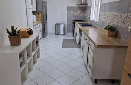 Mitry-Mory Villa | Entire 5-Bedroom Villa – 170 m² – Private Garden – Sleeps 12