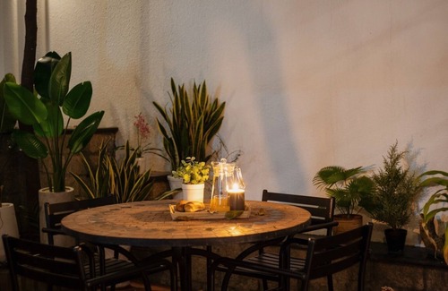 Da Kao Villa | Entire 6BR Heritage Villa D1 Saigon with Workspace FastWiFi for Group and Family