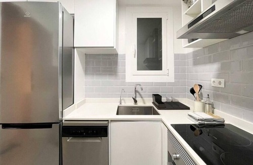 El Raval Apartment | Entire accommodation: centrally located apartment in Barcelona