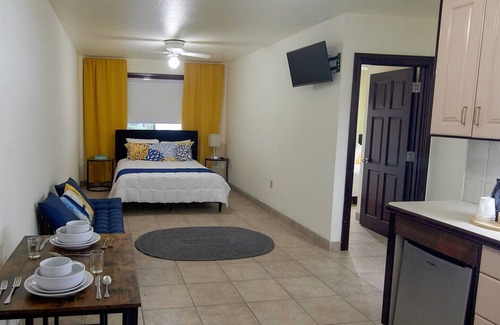 Georgetown Bed & Breakfast | Entire Accommodation Suites - Republic Terrace Accommodations